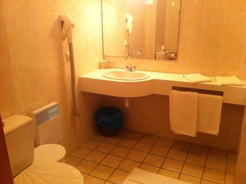 Imagen de la habitación del H&ocirc;tel Du Rangen. Foto 15