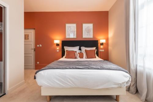 Imagen de la habitación del H&ocirc;tel &Eacute;chapp&eacute;e en Baie - Chambres climatis&eacute;es -Parking priv&eacute; gratuit dont forfaits bornes &eacute;lectrique. Foto 20