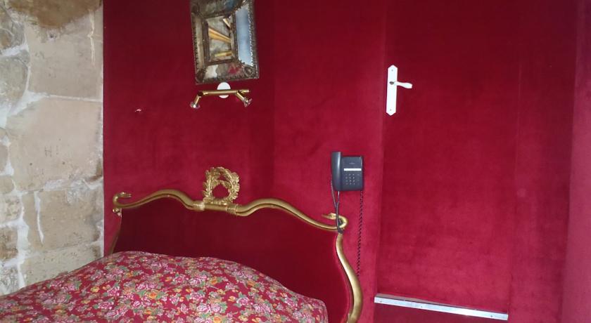 Imagen general del Hôtel Esmeralda. Foto 8