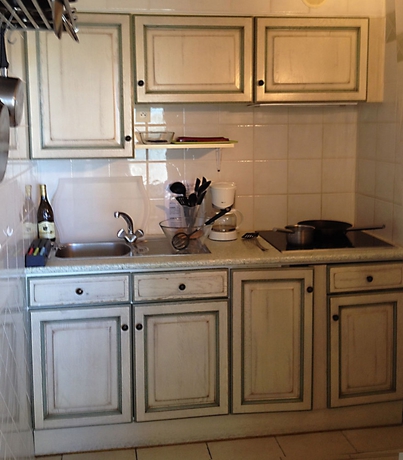 Imagen de la habitación del Hôtel Et Studios Les Amandiers. Foto 17