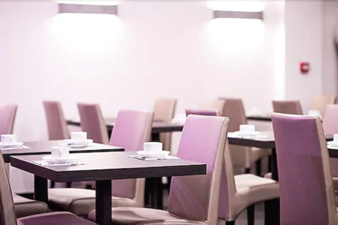 Imagen del bar/restaurante del H&ocirc;tel Eurocentre Toulouse Nord 2 Stars. Foto 5