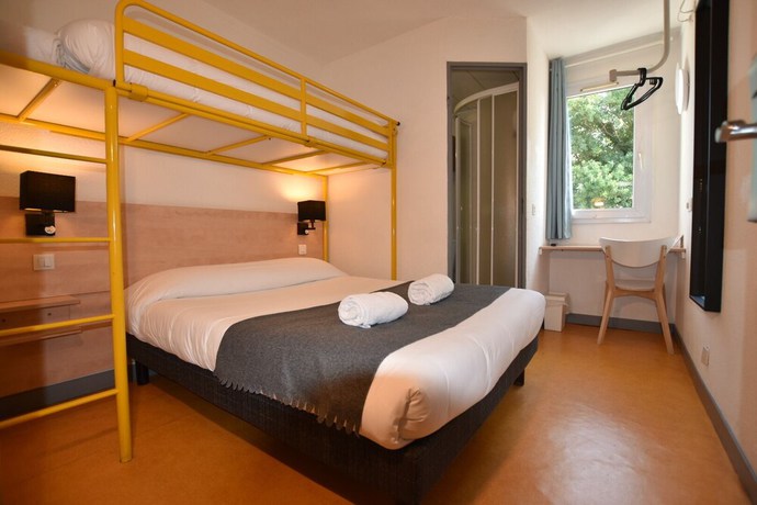 Imagen de la habitación del H&ocirc;tel Face West Le Pontet. Foto 8