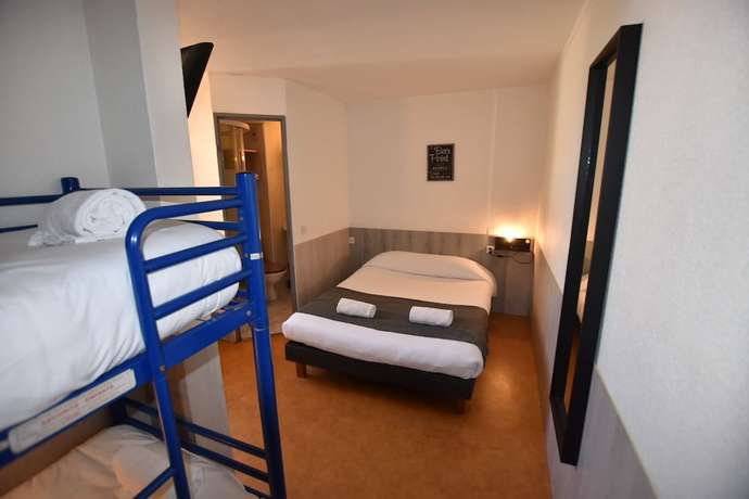 Imagen de la habitación del H&ocirc;tel Face West Le Pontet. Foto 11