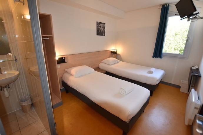 Imagen de la habitación del H&ocirc;tel Face West Le Pontet. Foto 15