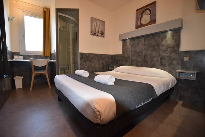 Imagen de la habitación del H&ocirc;tel Face West Le Pontet. Foto 17