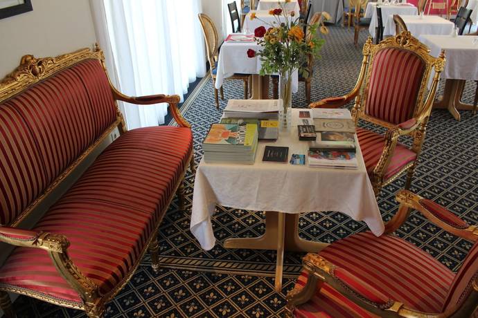 Imagen del bar/restaurante del Hôtel Fleur De Lys. Foto 10