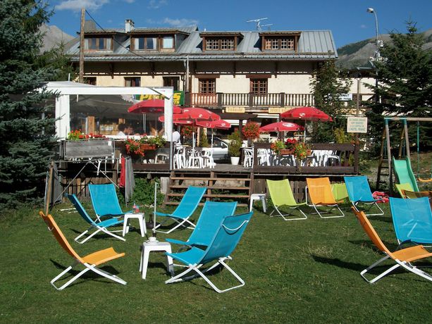 Imagen de los exteriores del H&ocirc;tel Franz. Foto 6