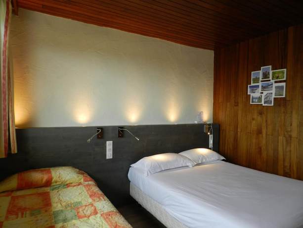 Imagen de la habitación del H&ocirc;tel Gergovia. Foto 11
