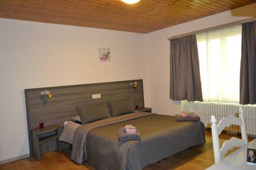 Imagen de la habitación del Hôtel - Grill Du Crêt De L'anneau. Foto 7