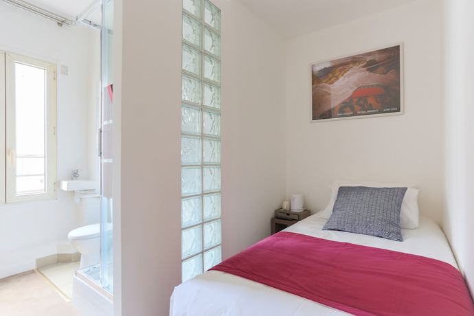 Imagen de la habitación del H&ocirc;tel Hector. Foto 10