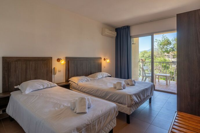 Imagen general del H&ocirc;tel Hibiscus, Propriano. Foto 5