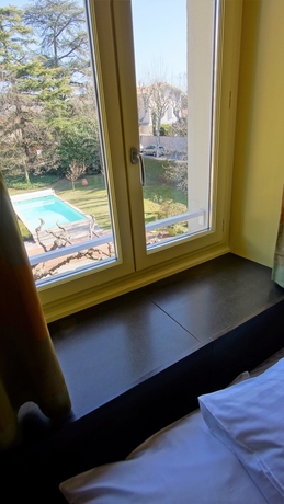 Imagen de la habitación del H&ocirc;tel L\'Or&eacute;e du Parc. Foto 10