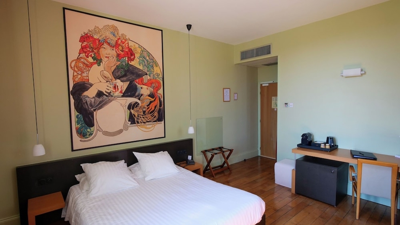 Imagen de la habitación del H&ocirc;tel L\'Or&eacute;e du Parc. Foto 14