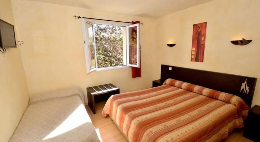 Imagen de la habitación del H&ocirc;tel La Belle Etape. Foto 15