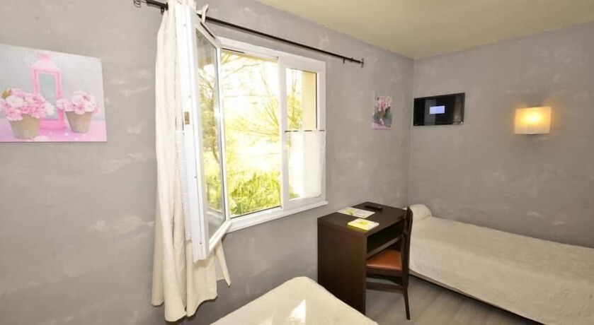 Imagen de la habitación del H&ocirc;tel La Belle Etape. Foto 16