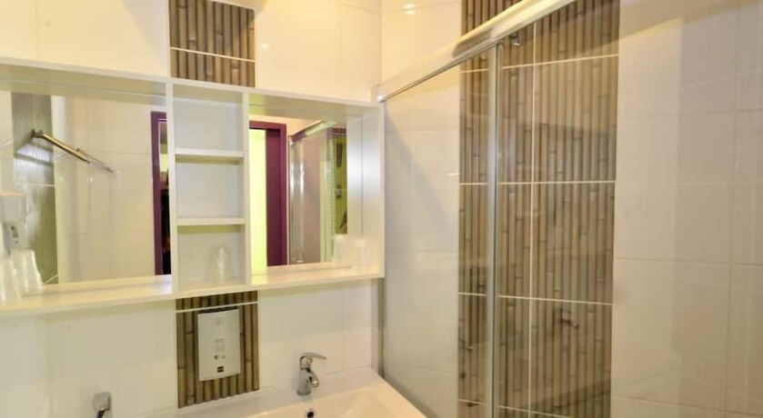 Imagen de la habitación del H&ocirc;tel La Belle Etape. Foto 20