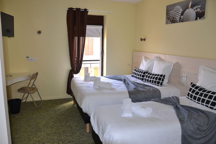 Imagen de la habitación del H&ocirc;tel La Couronne. Foto 8