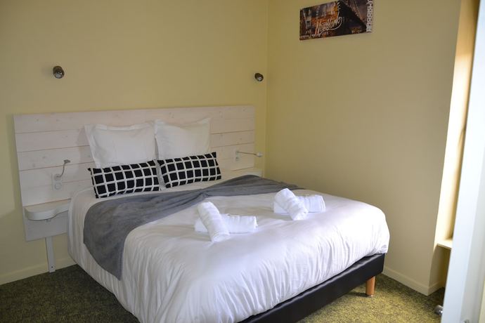 Imagen de la habitación del H&ocirc;tel La Couronne. Foto 12
