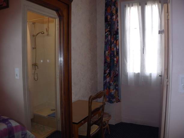 Imagen de la habitación del H&ocirc;tel La Lubiane. Foto 13
