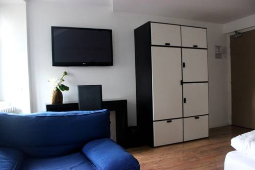Imagen de la habitación del H&ocirc;tel La Maison Rouge. Foto 6