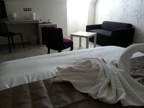 Imagen de la habitación del H&ocirc;tel La Palmeraie, Benouville. Foto 14