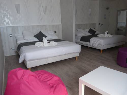 Imagen de la habitación del H&ocirc;tel La Palmeraie, Benouville. Foto 15