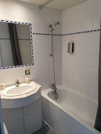 Imagen de la habitación del H&ocirc;tel La Promenade. Foto 8