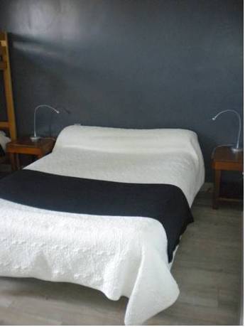Imagen de la habitación del H&ocirc;tel La Randonn&eacute;e, Nasbinals. Foto 4