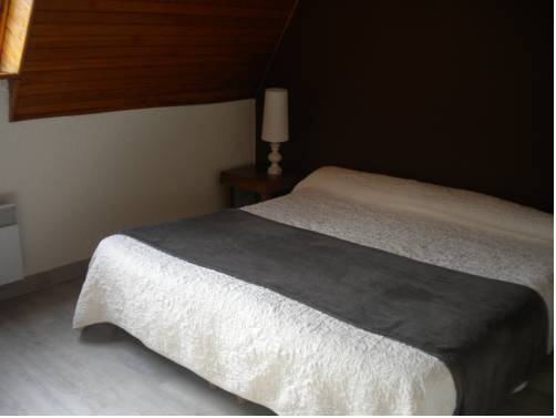 Imagen de la habitación del H&ocirc;tel La Randonn&eacute;e, Nasbinals. Foto 6