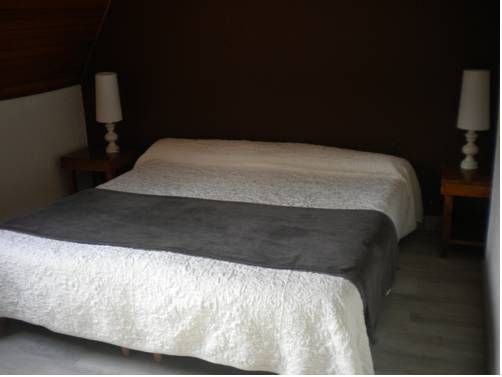 Imagen de la habitación del H&ocirc;tel La Randonn&eacute;e, Nasbinals. Foto 7