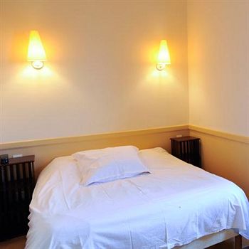 Imagen de la habitación del Hôtel La Résidence Manoir De La Salamandre. Foto 7