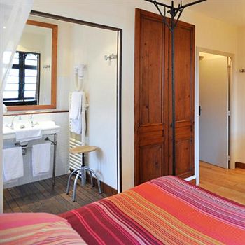 Imagen de la habitación del Hôtel La Résidence Manoir De La Salamandre. Foto 13