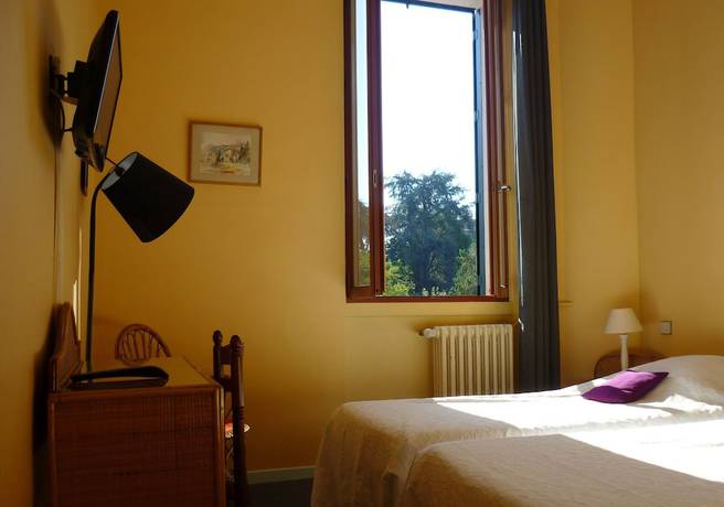 Imagen de la habitación del H&ocirc;tel Lap&eacute;rouse des Cordeliers. Foto 2
