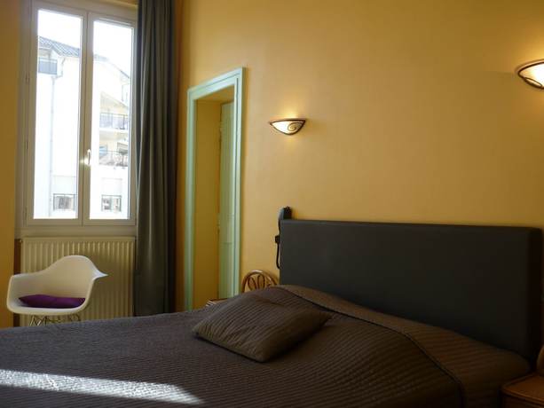 Imagen de la habitación del H&ocirc;tel Lap&eacute;rouse des Cordeliers. Foto 6
