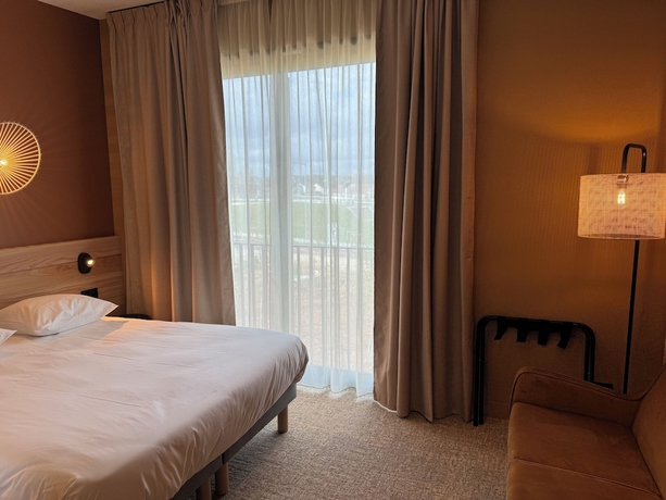 Imagen de la habitación del H&ocirc;tel Le Bout du Parc. Foto 6