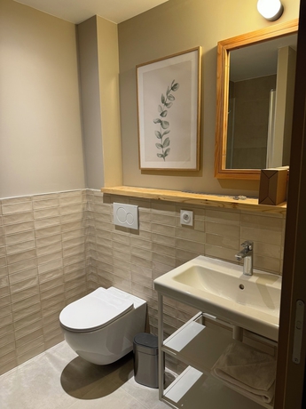 Imagen de la habitación del H&ocirc;tel Le Bout du Parc. Foto 18