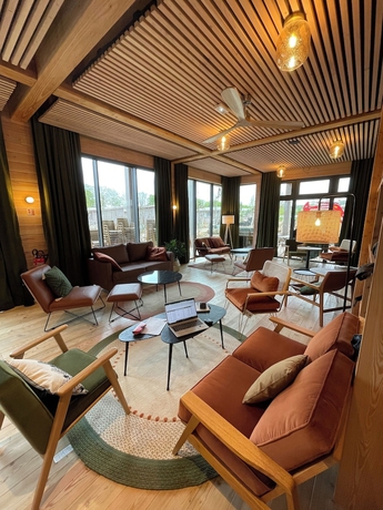 Imagen del bar/restaurante del H&ocirc;tel Le Bout du Parc. Foto 2