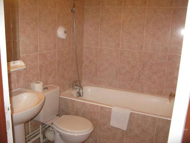 Imagen de la habitación del H&ocirc;tel Le Catalan. Foto 8