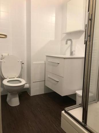 Imagen de la habitación del H&ocirc;tel Le Cerizay. Foto 6