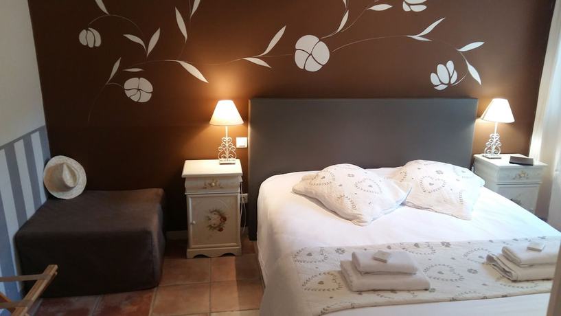 Imagen de la habitación del H&ocirc;tel Le Ch&ecirc;ne Vert. Foto 12