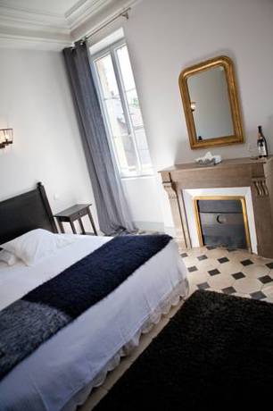 Imagen de la habitación del H&ocirc;tel Le Clos Du Colombier 1817 Vignes & Spa. Foto 3