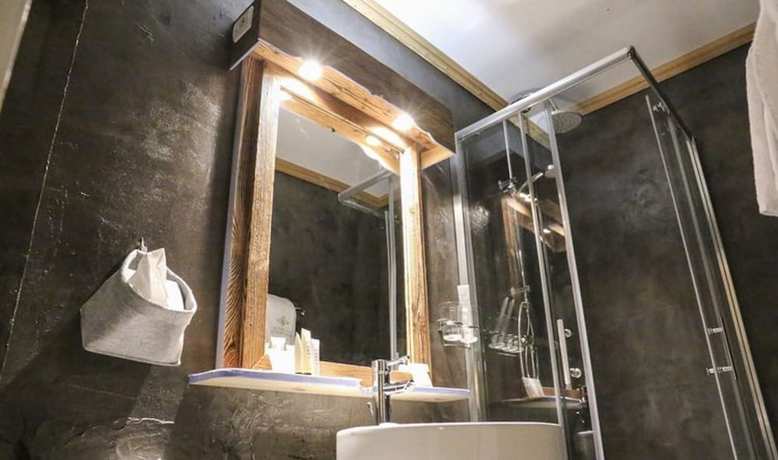 Imagen de la habitación del H&ocirc;tel Le Coeur des Neiges. Foto 18