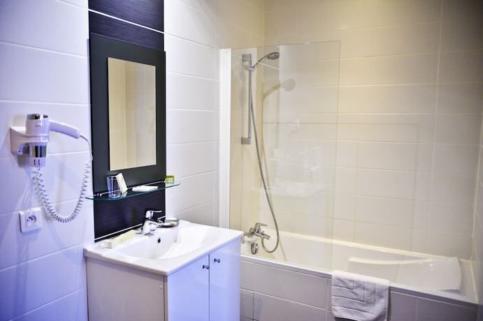 Imagen de la habitación del H&ocirc;tel Le Comty. Foto 6