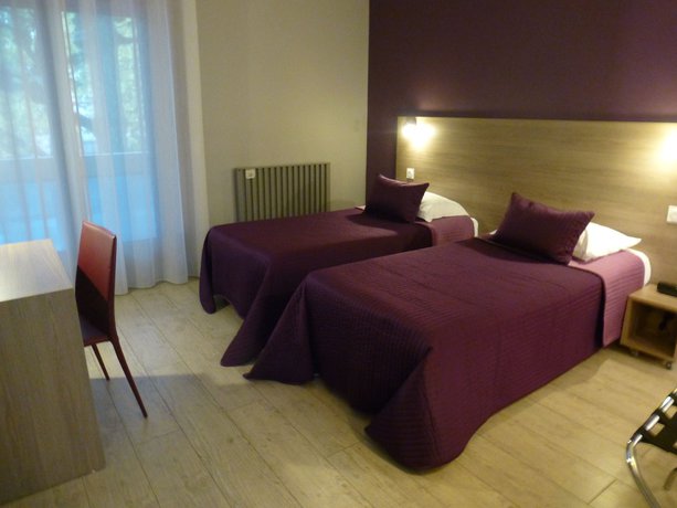 Imagen de la habitación del H&ocirc;tel Le Comty. Foto 11