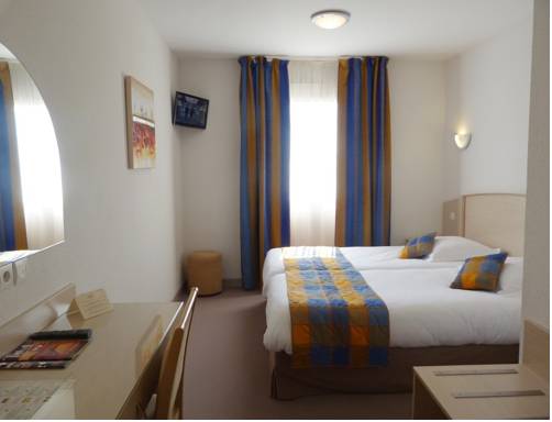 Imagen de la habitación del H&ocirc;tel Le Kolibri, Tournus. Foto 16