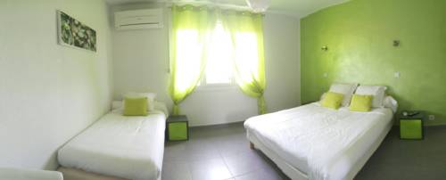 Imagen de la habitación del Hôtel Le Mas Des Quintrands. Foto 9