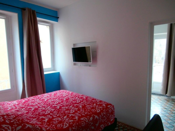 Imagen de la habitación del H&ocirc;tel Le Moderne. Foto 6