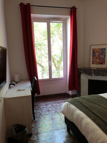 Imagen de la habitación del H&ocirc;tel Le Moderne. Foto 9