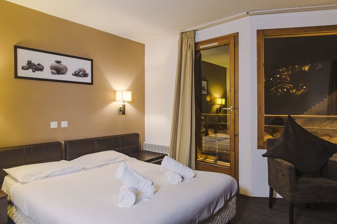 Imagen de la habitación del H&ocirc;tel Le Montana. Foto 3