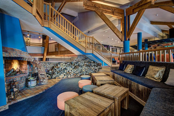 Imagen de los interiores del H&ocirc;tel Le Montana. Foto 20